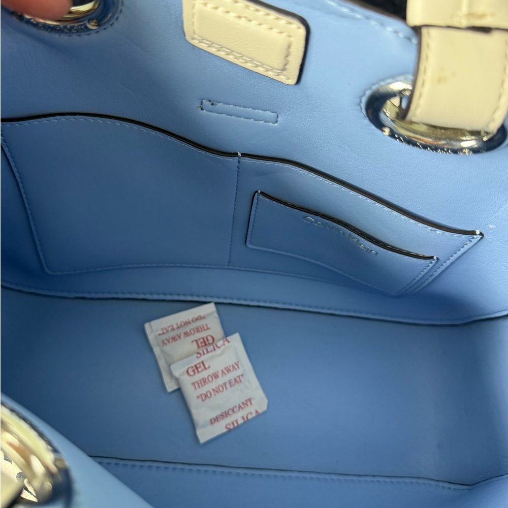 Calvin Klein White and Blue Geometric Tote Bag - Picture 9 of 9